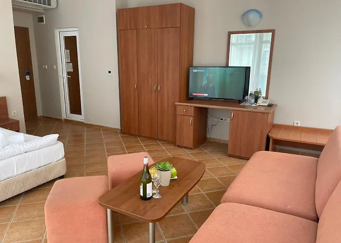 Eco Palace 3* Πριμόρσκο