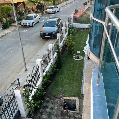 מלון Eco Palace