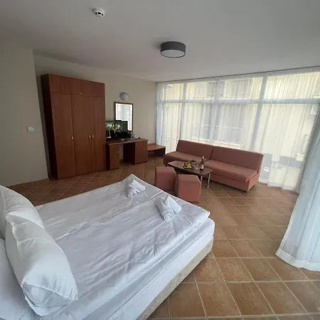 Eco Palace 3* Primorsko