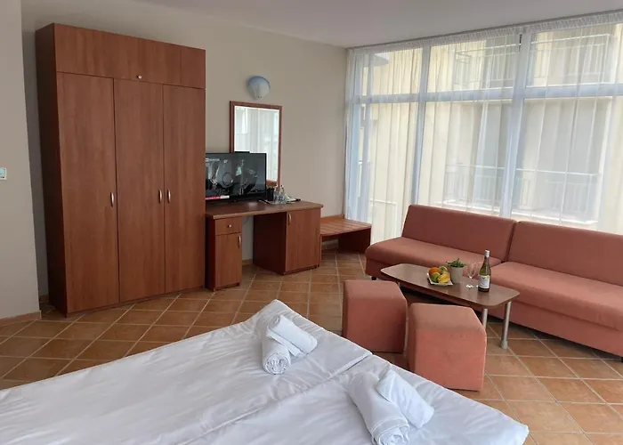 Отель Eco Palace Приморско