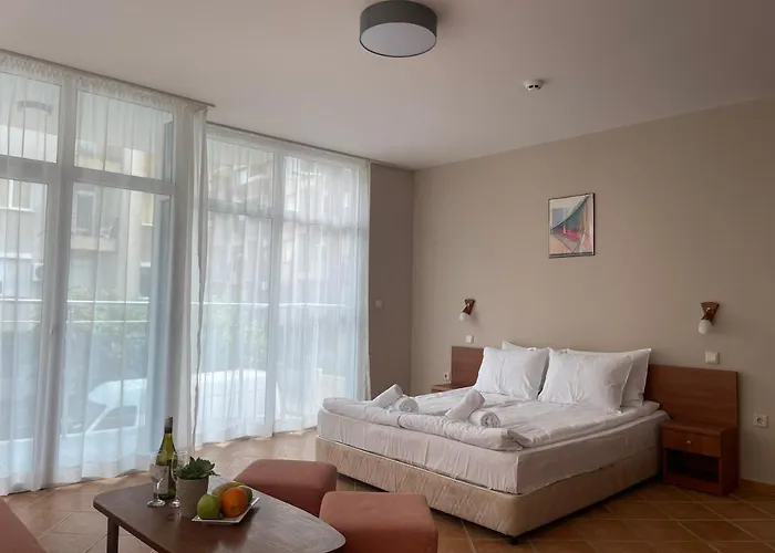 Eco Palace Приморско